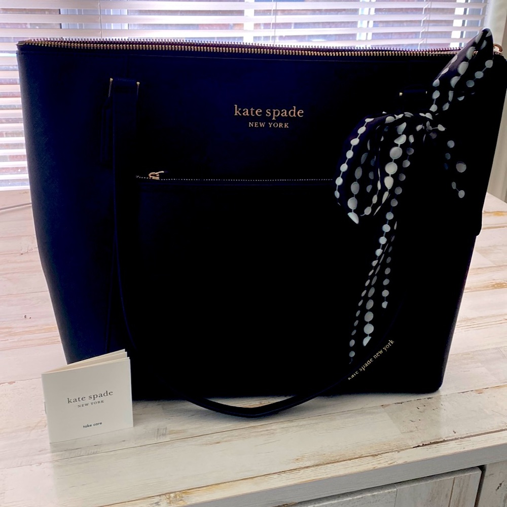Kate Spade black purse, never used, tags still on